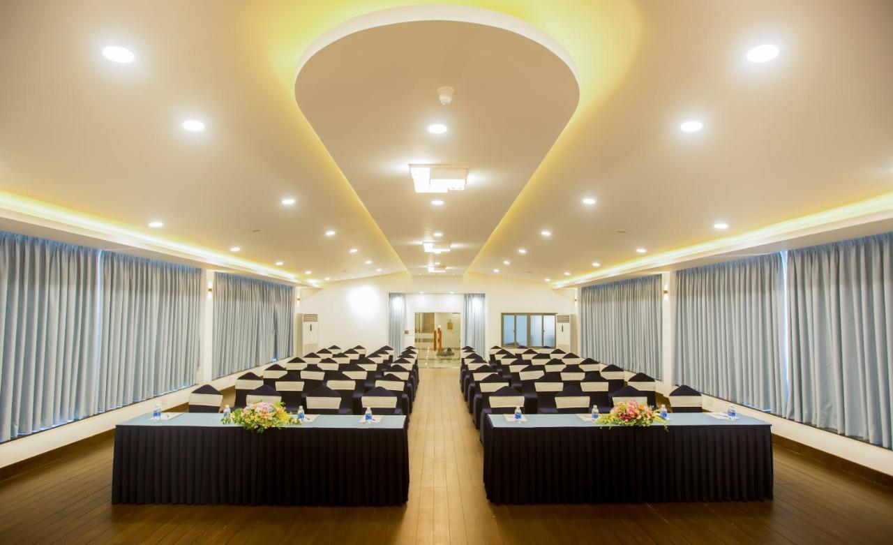Mermaid Seaside Hotel Vung Tau Exterior photo